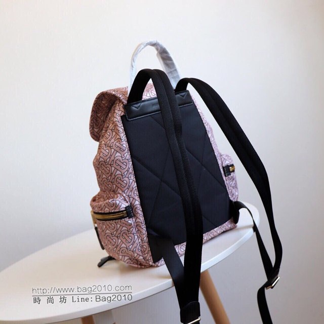 Burberry專櫃新款雙肩包 巴寶莉The Rucksack中號專屬標識印花尼龍軍旅背包  db1178
